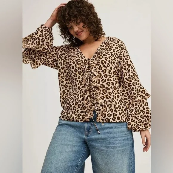 Tie-Front Ruffle Top - Picture 4 of 4